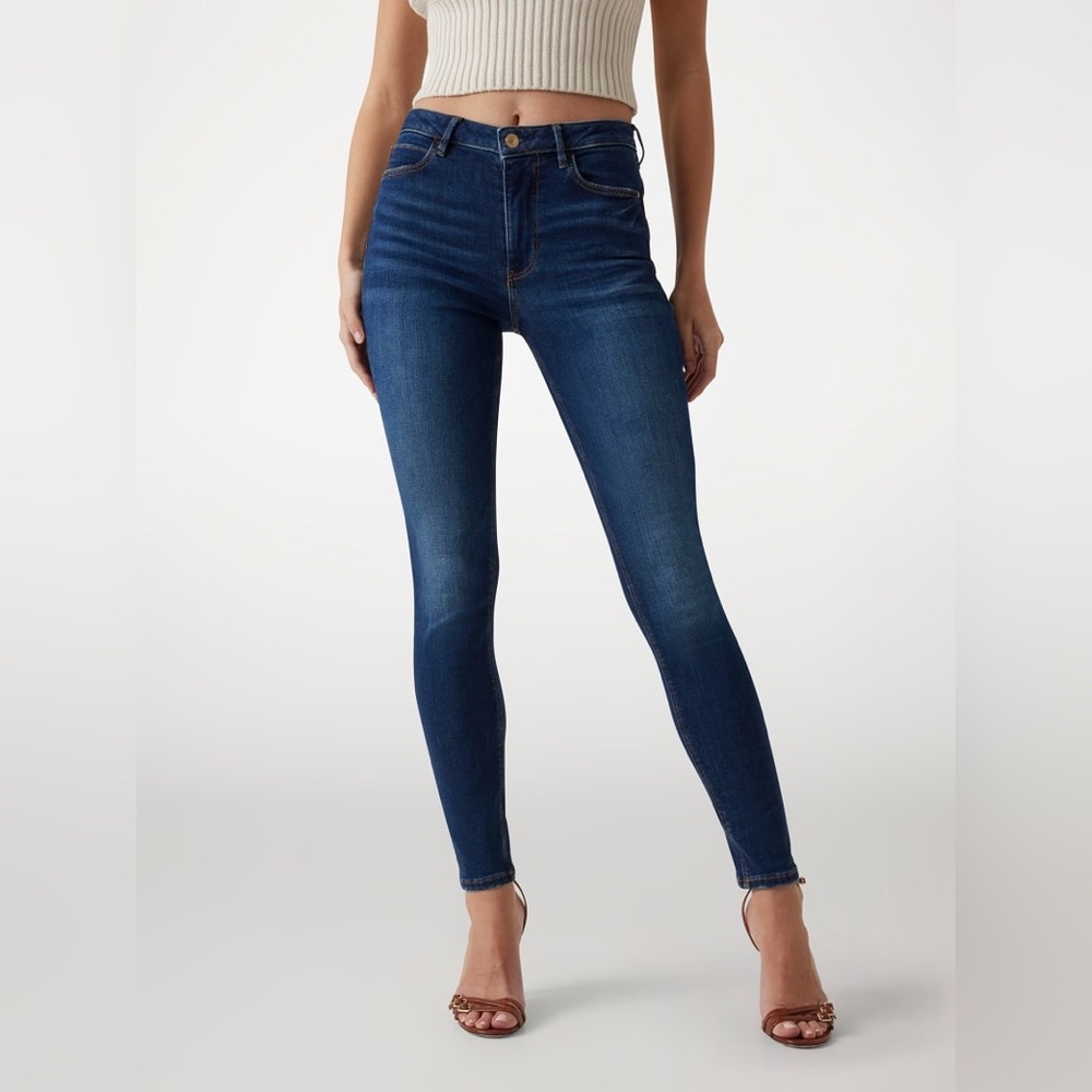 GUESS '1981 Skinny' Classic Faded Dark Blue Wash High Rise Skinny Jean - Size 25